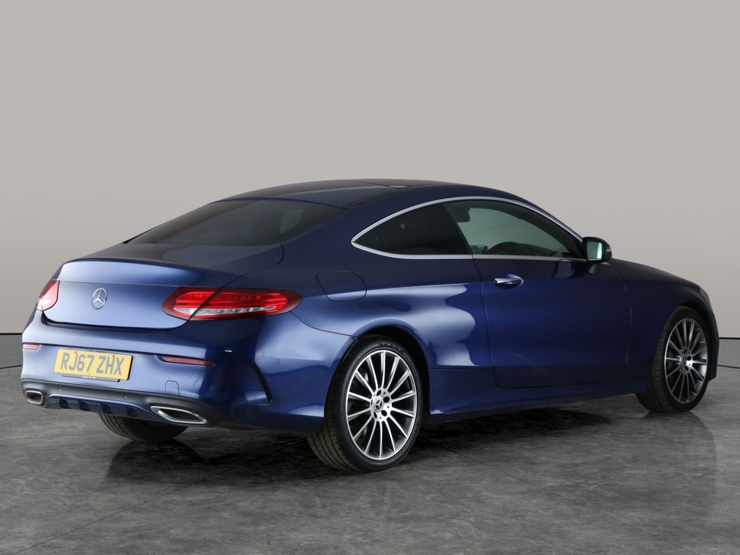 Used Mercedes-Benz C Class 2018 for sale - 77059216: Photo 10