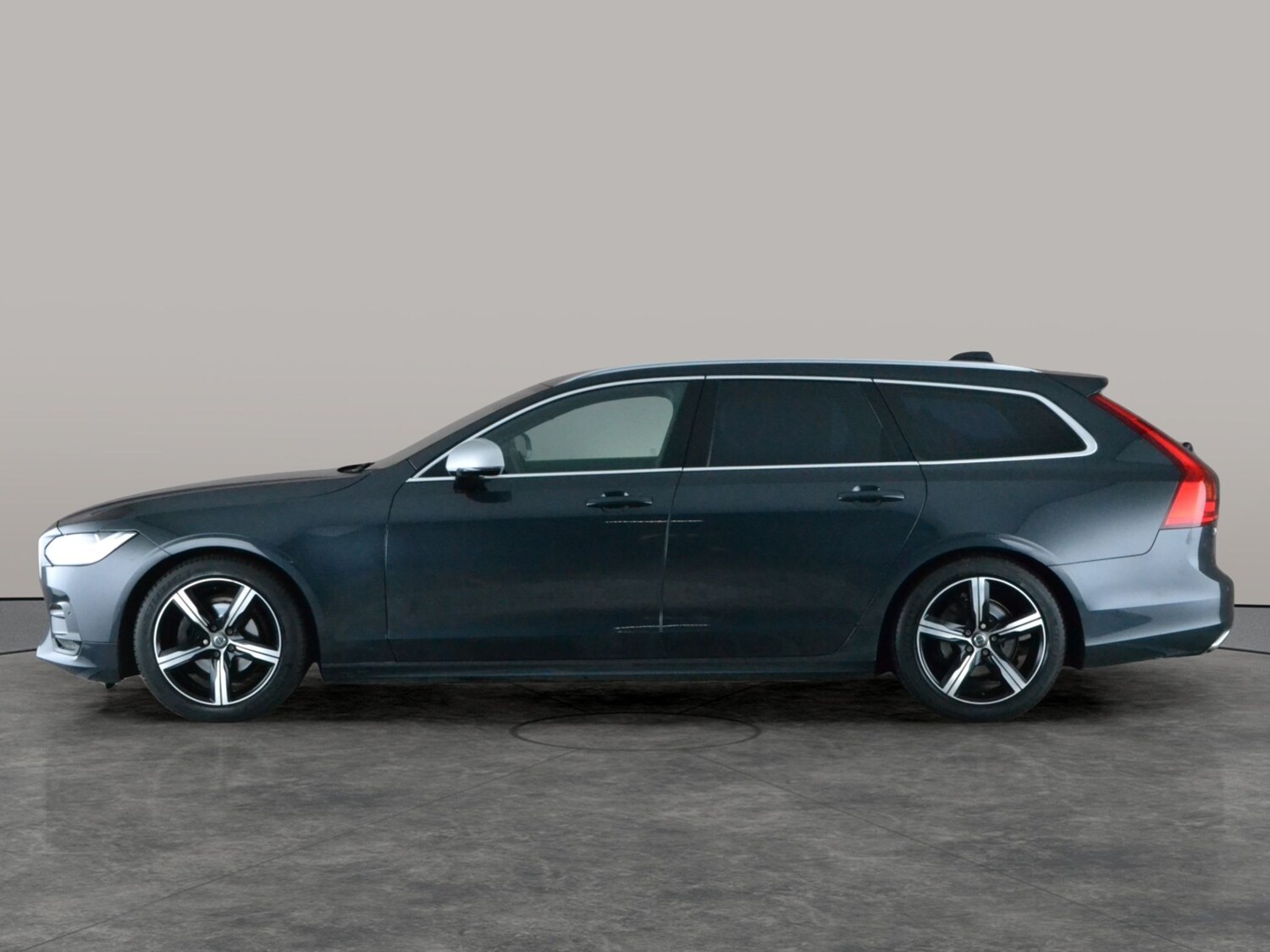 Used Volvo V90 2019 for sale - 77519666: Photo 13