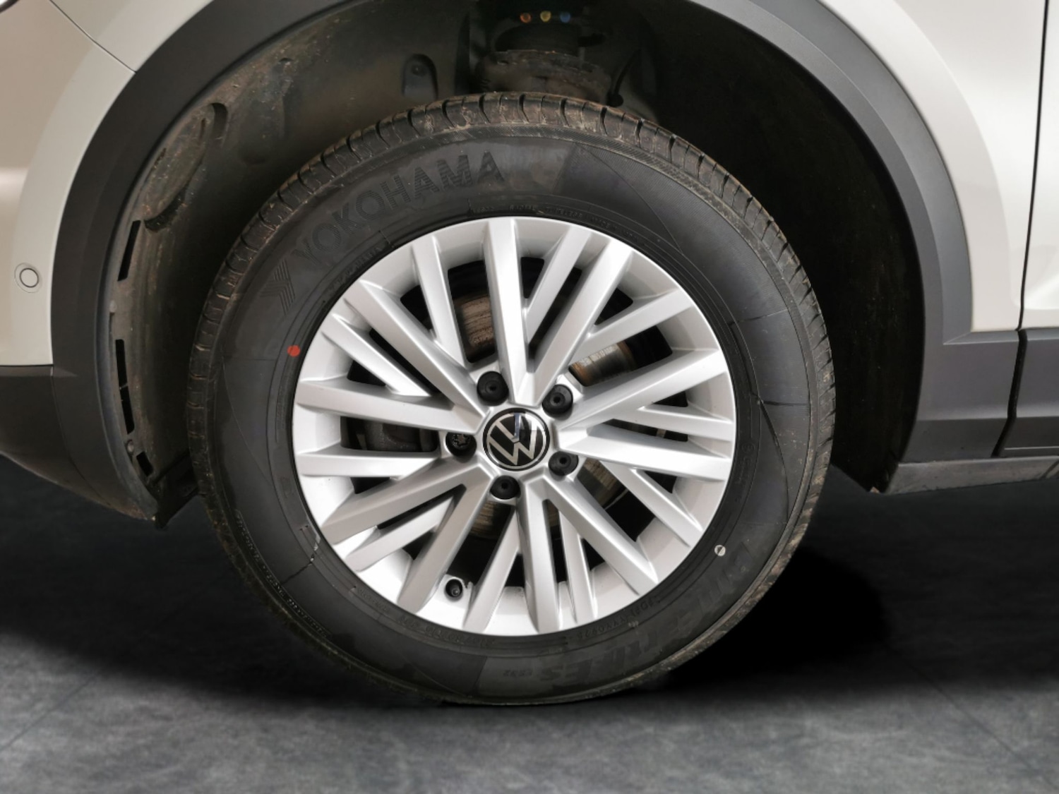 Used Volkswagen T-Roc for sale - 77221434: Photo 18