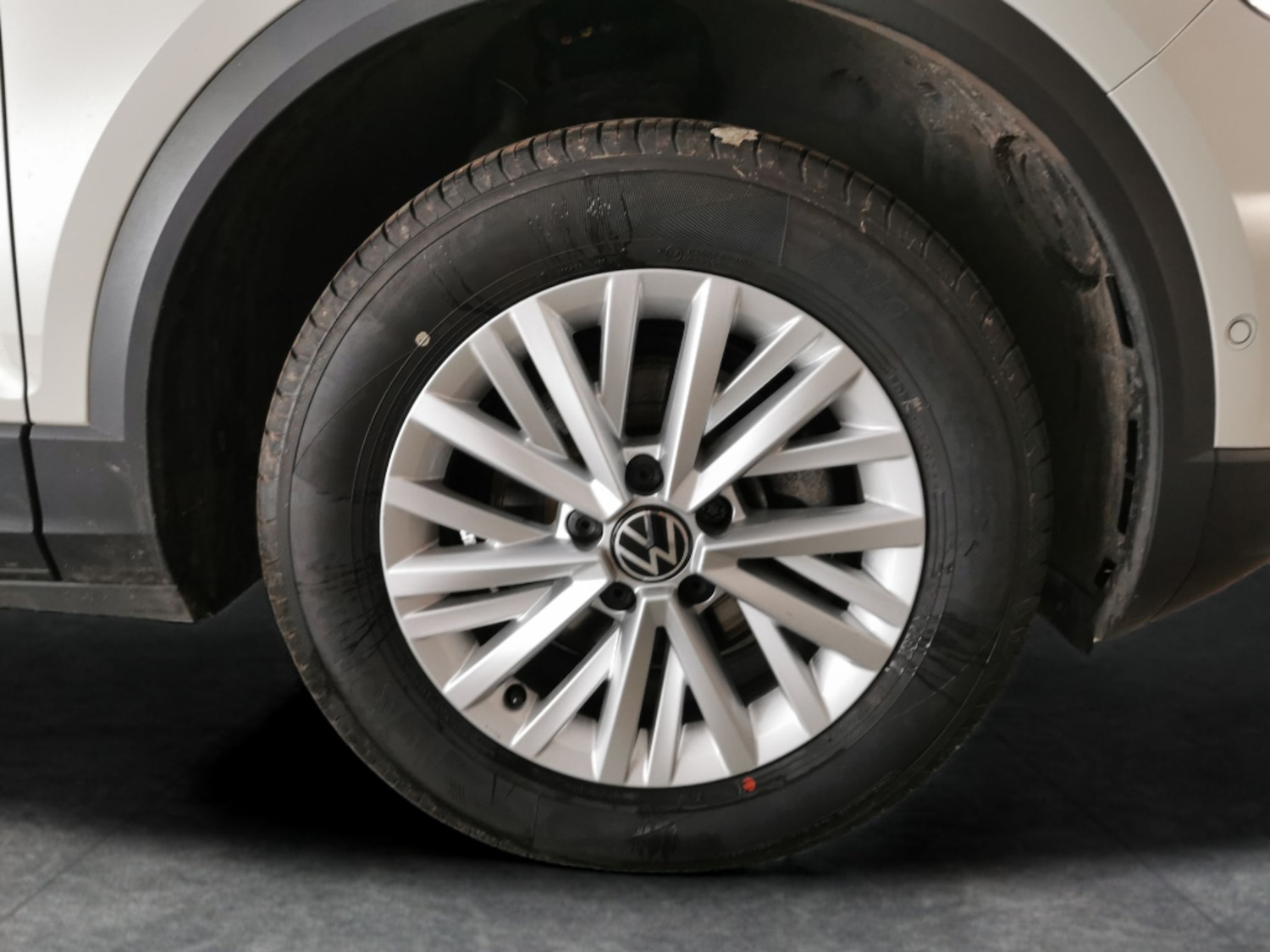 Used Volkswagen T-Roc for sale - 77221434: Photo 19