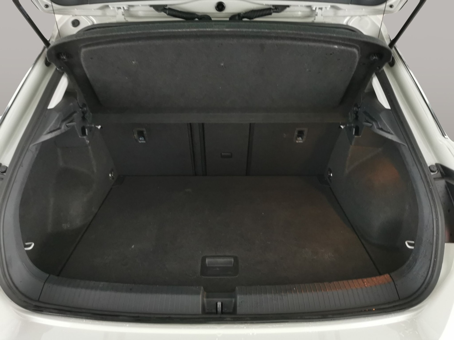 Used Volkswagen T-Roc for sale - 77221434: Photo 28