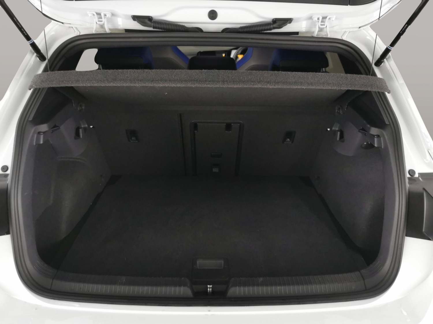 Used Volkswagen Golf 2023 for sale - 77198636: Photo 35