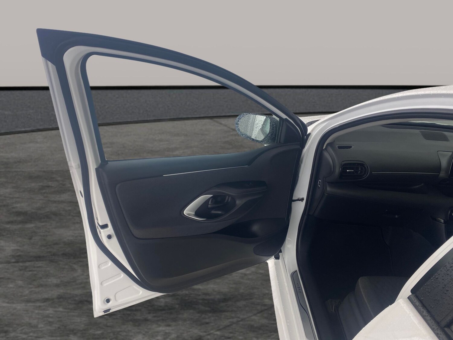 Used Toyota Yaris 2023 for sale - 77530011: Photo 20