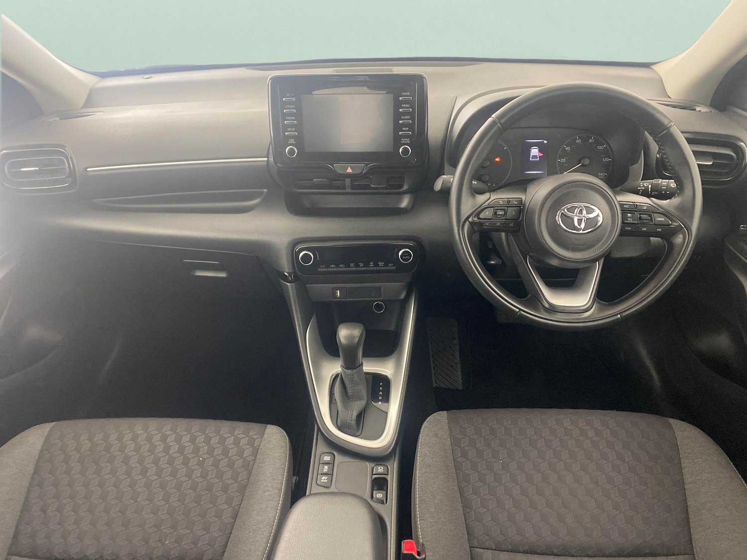 Used Toyota Yaris 2023 for sale - 77530011: Photo 4