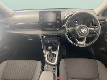 Used Toyota Yaris 2023 for sale - 77530011: Photo