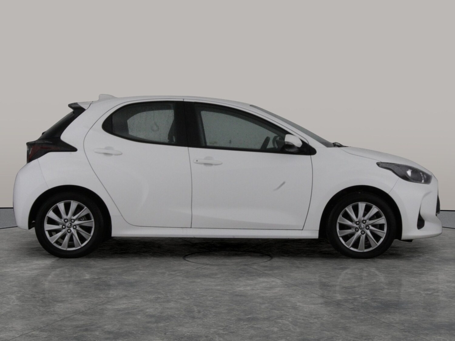 Used Toyota Yaris 2023 for sale - 77530011: Photo 9