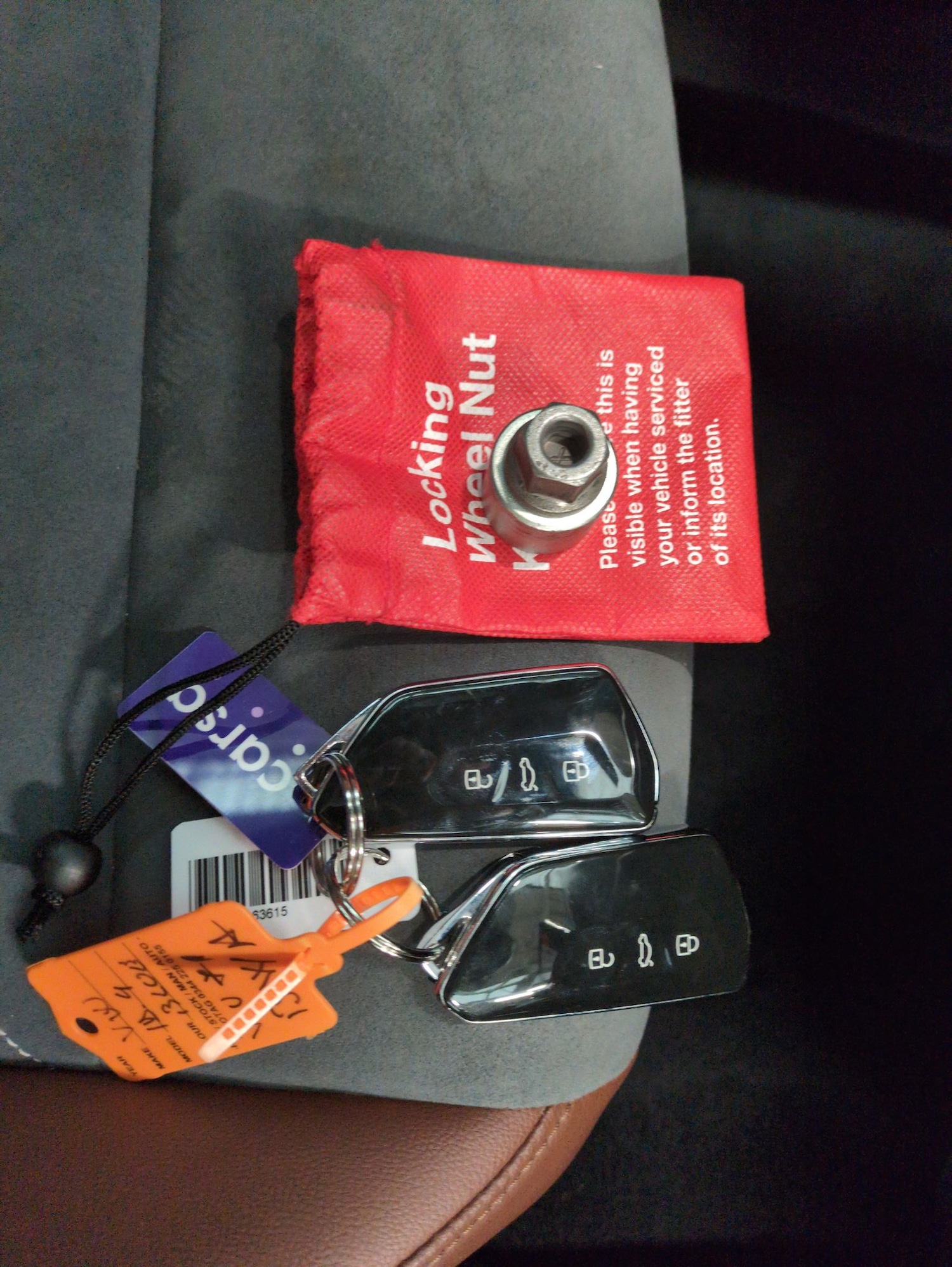 Used Volkswagen ID.4 2021 for sale - 76704103: Photo 32