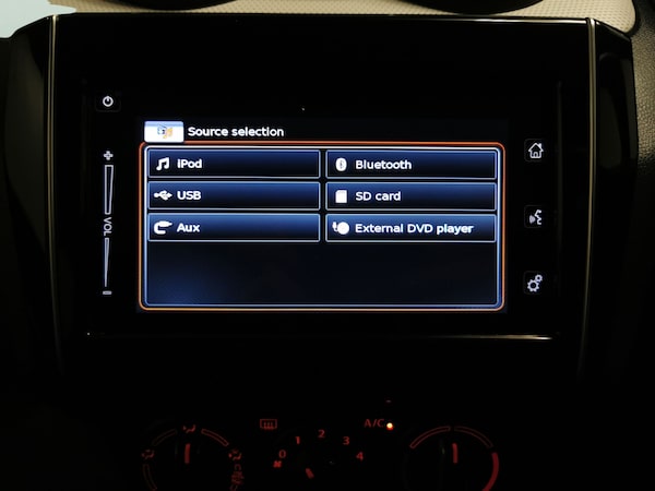 Used Suzuki Swift 2023 for sale - 76330912: Photo 21
