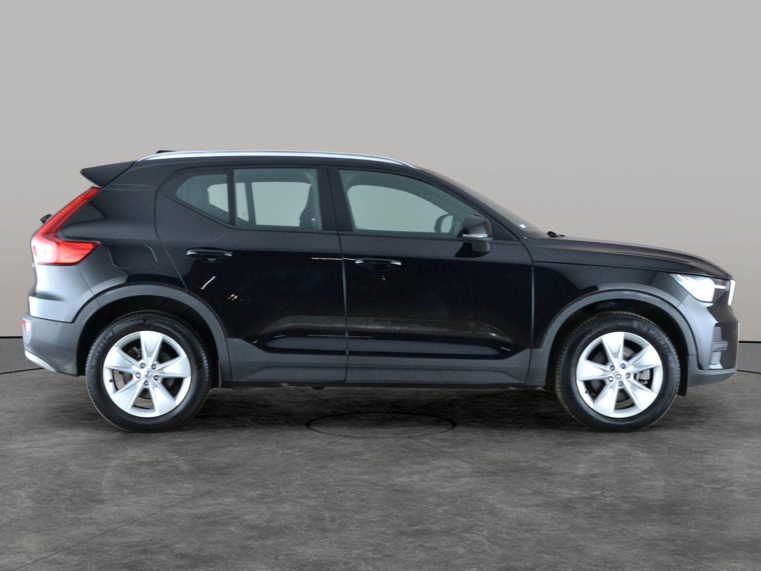 Used Volvo XC40 2024 for sale - 77389372: Photo 9