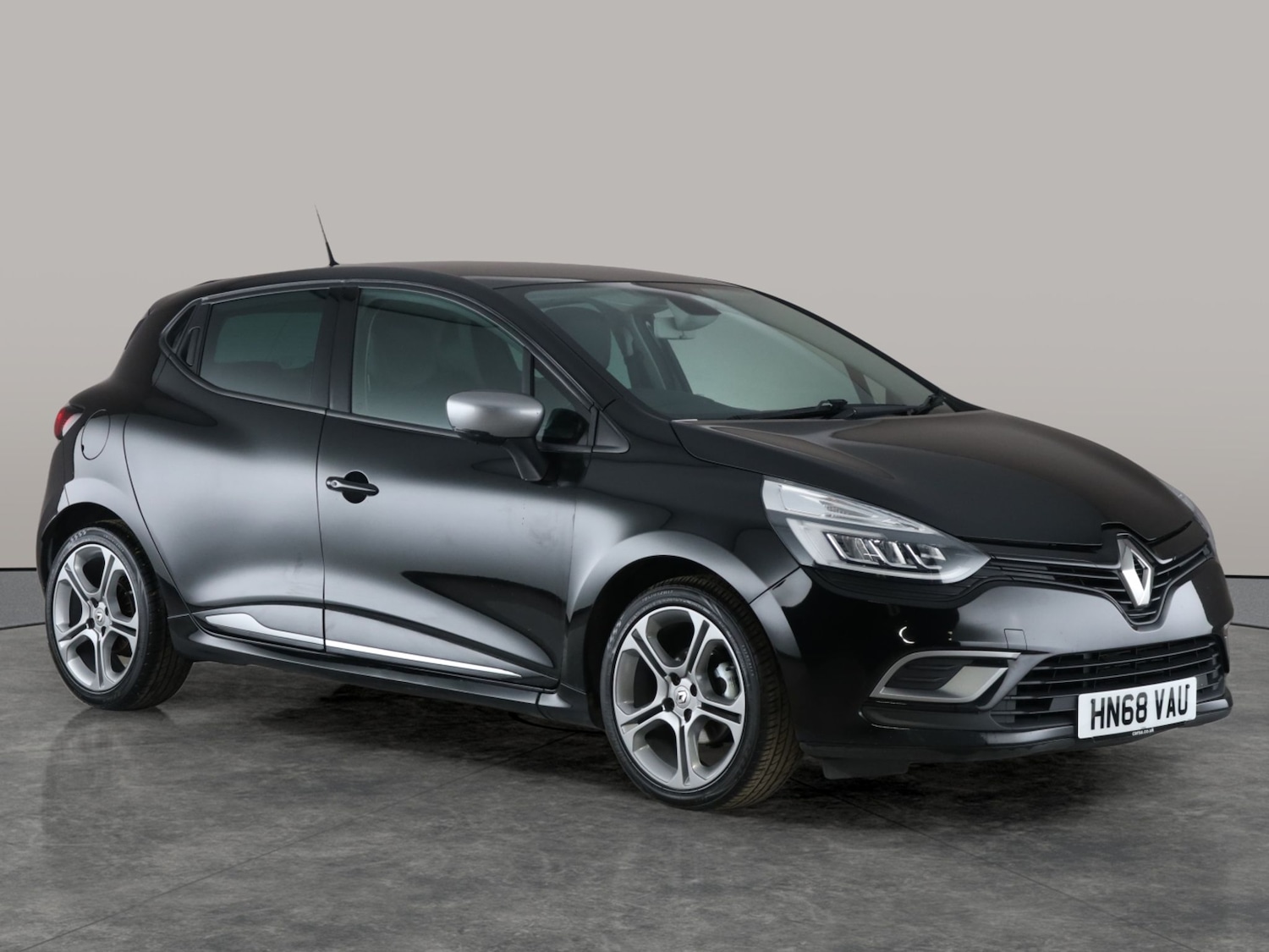 Used Renault Clio 2018 for sale - 76480135: Photo 8