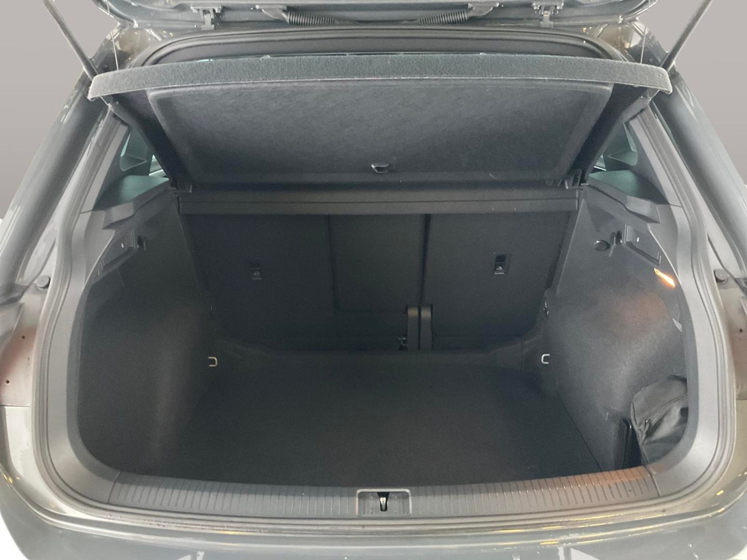 Used Volkswagen Tiguan 2020 for sale - 76575457: Photo 37