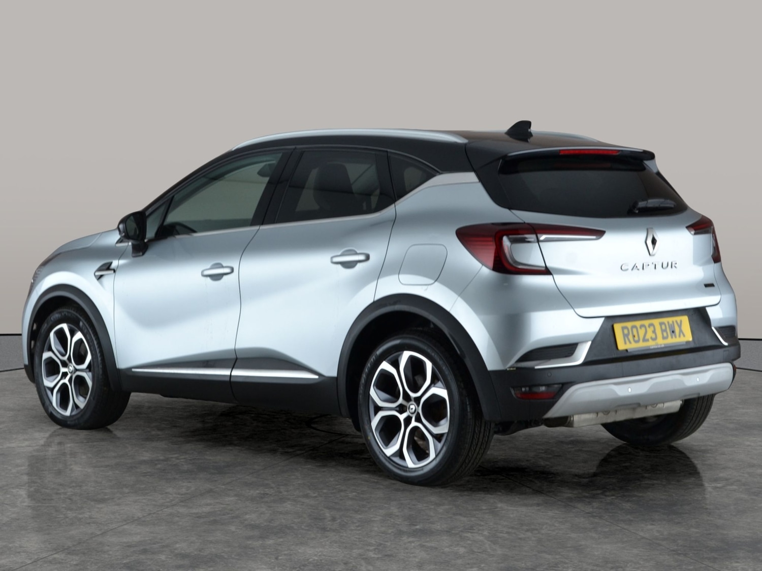 Used Renault Captur 2023 for sale - 77269752: Photo 12