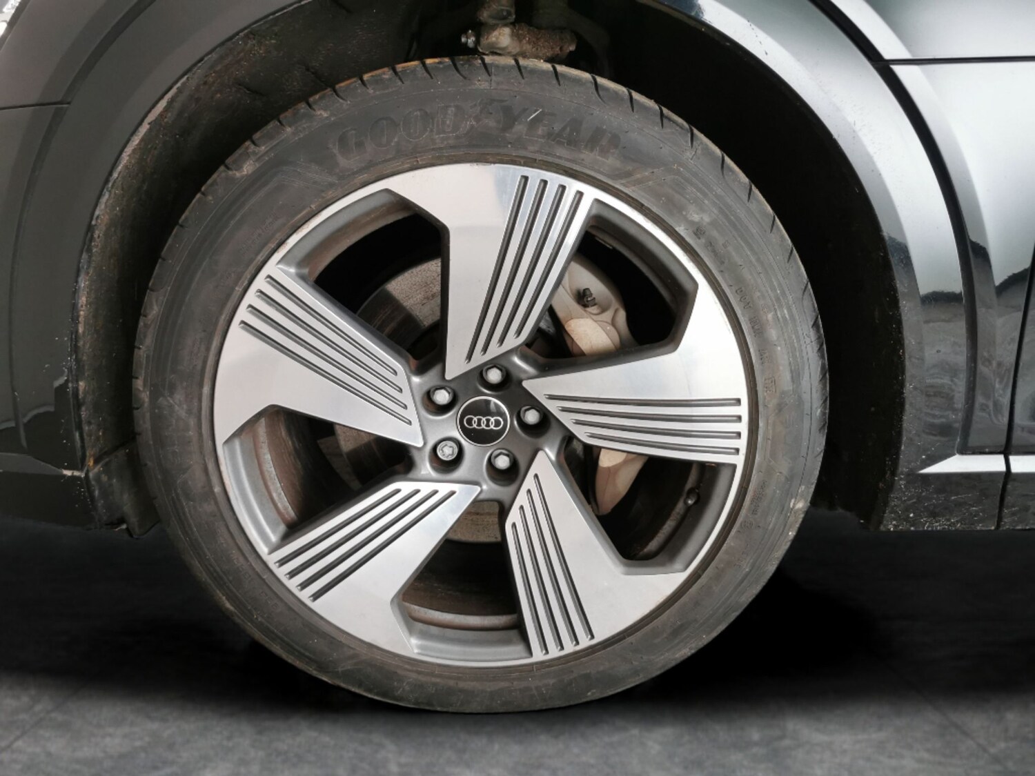 Used Audi e-tron 2023 for sale - 77194007: Photo 29