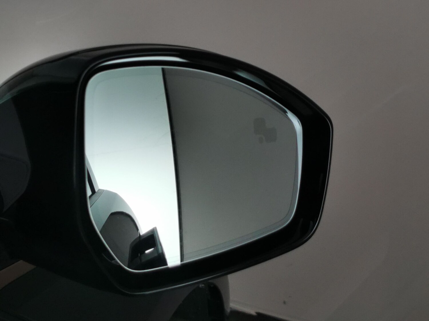 Used Land Rover Range Rover Evoque 2023 for sale - 77711097: Photo 29