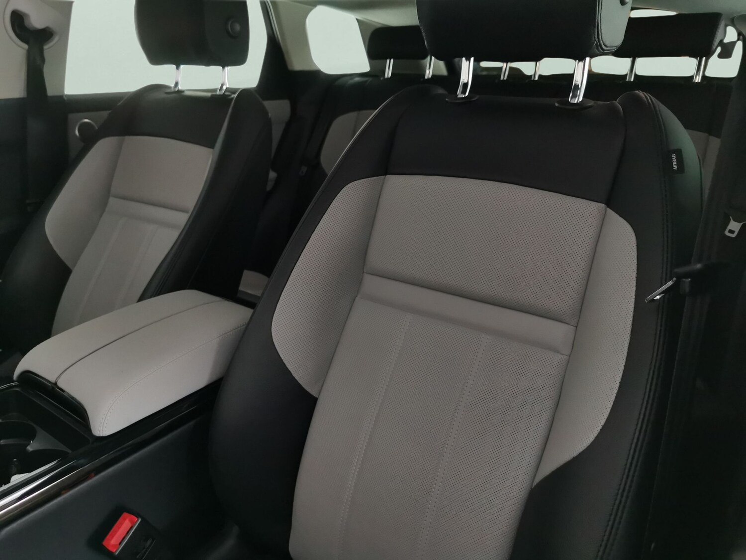 Used Land Rover Range Rover Evoque 2023 for sale - 77711097: Photo 7