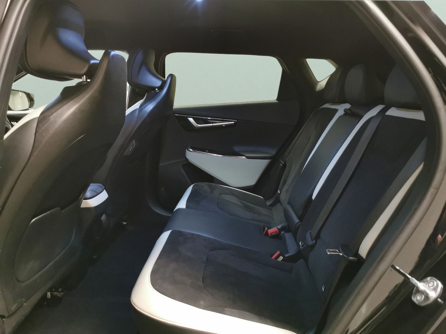 Used Kia EV6 2023 for sale - 78132503: Photo 26