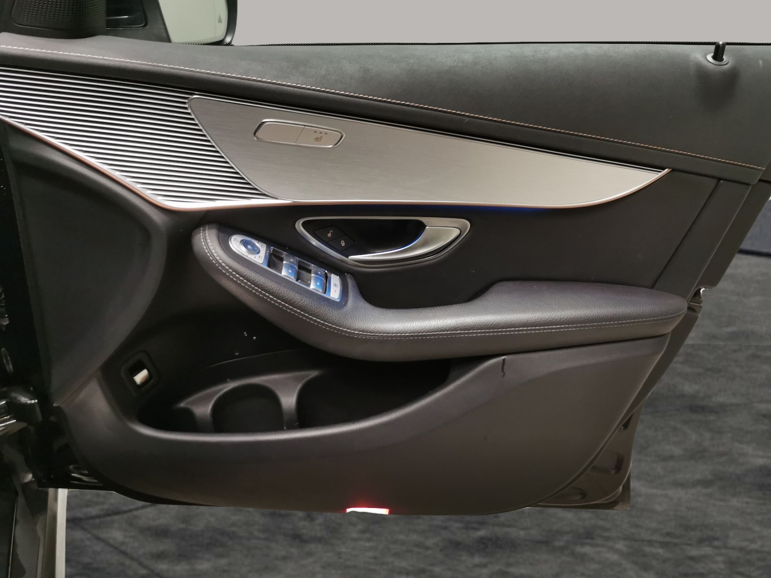 Used Mercedes-Benz EQC 2022 for sale - 78107883: Photo 32