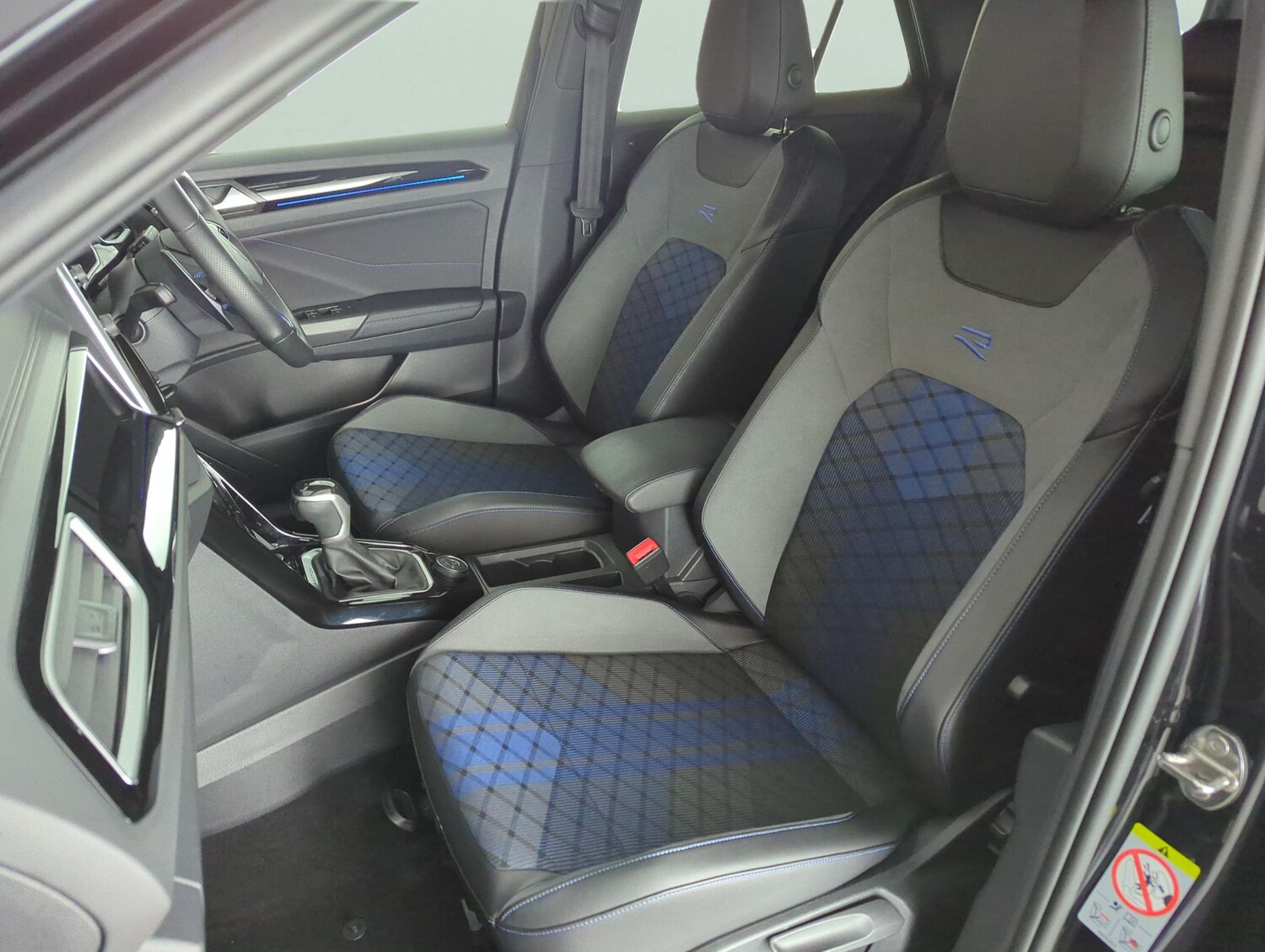 Used Volkswagen T-Roc for sale - 77635670: Photo 21