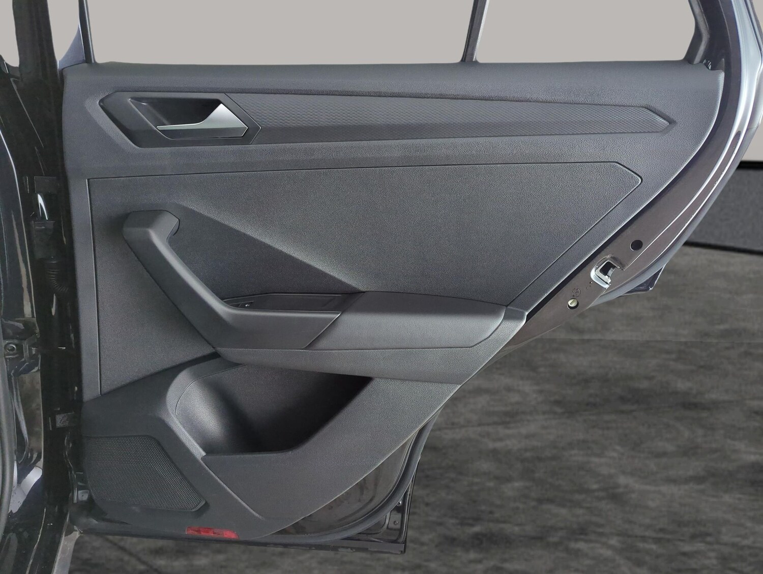 Used Volkswagen T-Roc for sale - 77635670: Photo 28