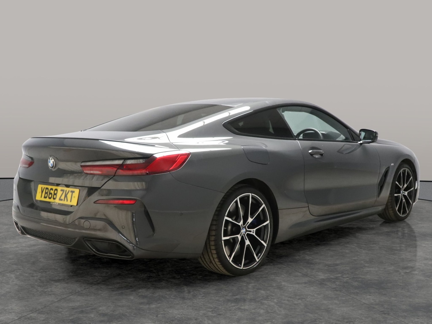 Used BMW 8 Series 2018 for sale - 76205012: Photo 16