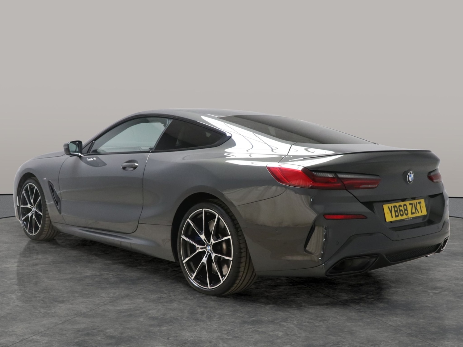 Used BMW 8 Series 2018 for sale - 76205012: Photo 18