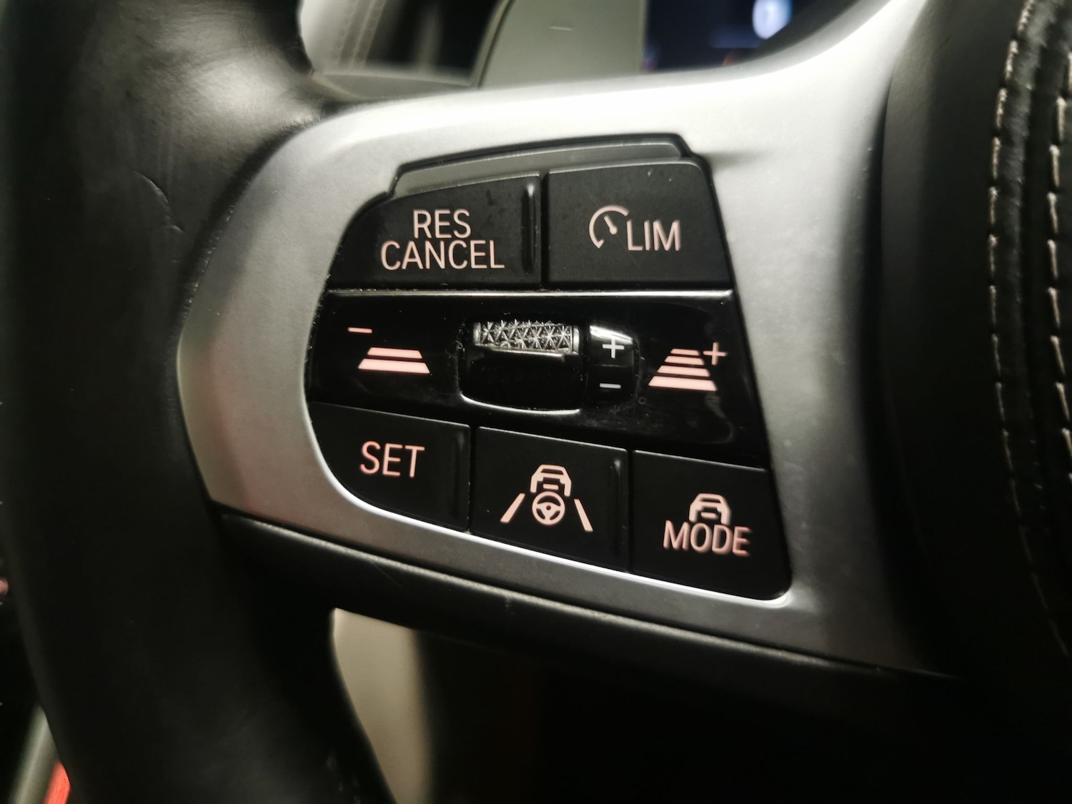 Used BMW 8 Series 2018 for sale - 76205012: Photo 31