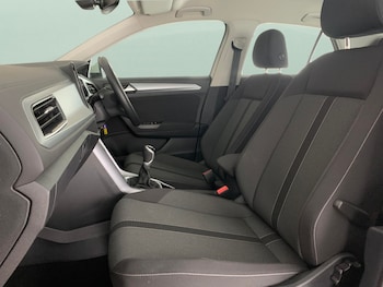 Used Volkswagen T-Roc 2023 for sale - 78805488: Photo