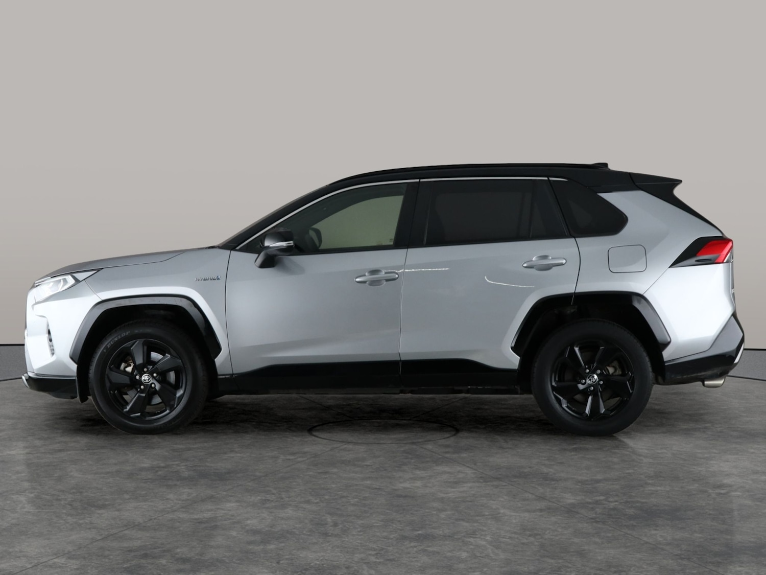 Used Toyota RAV4 2020 for sale - 76384816: Photo 16