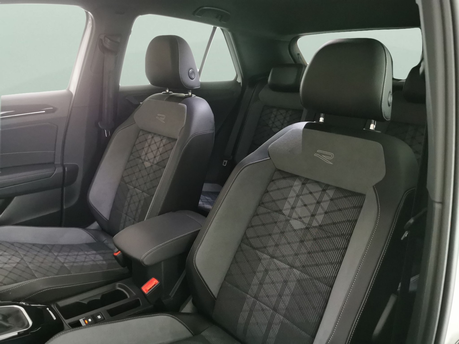 Used Volkswagen T-Roc for sale - 78107890: Photo 13