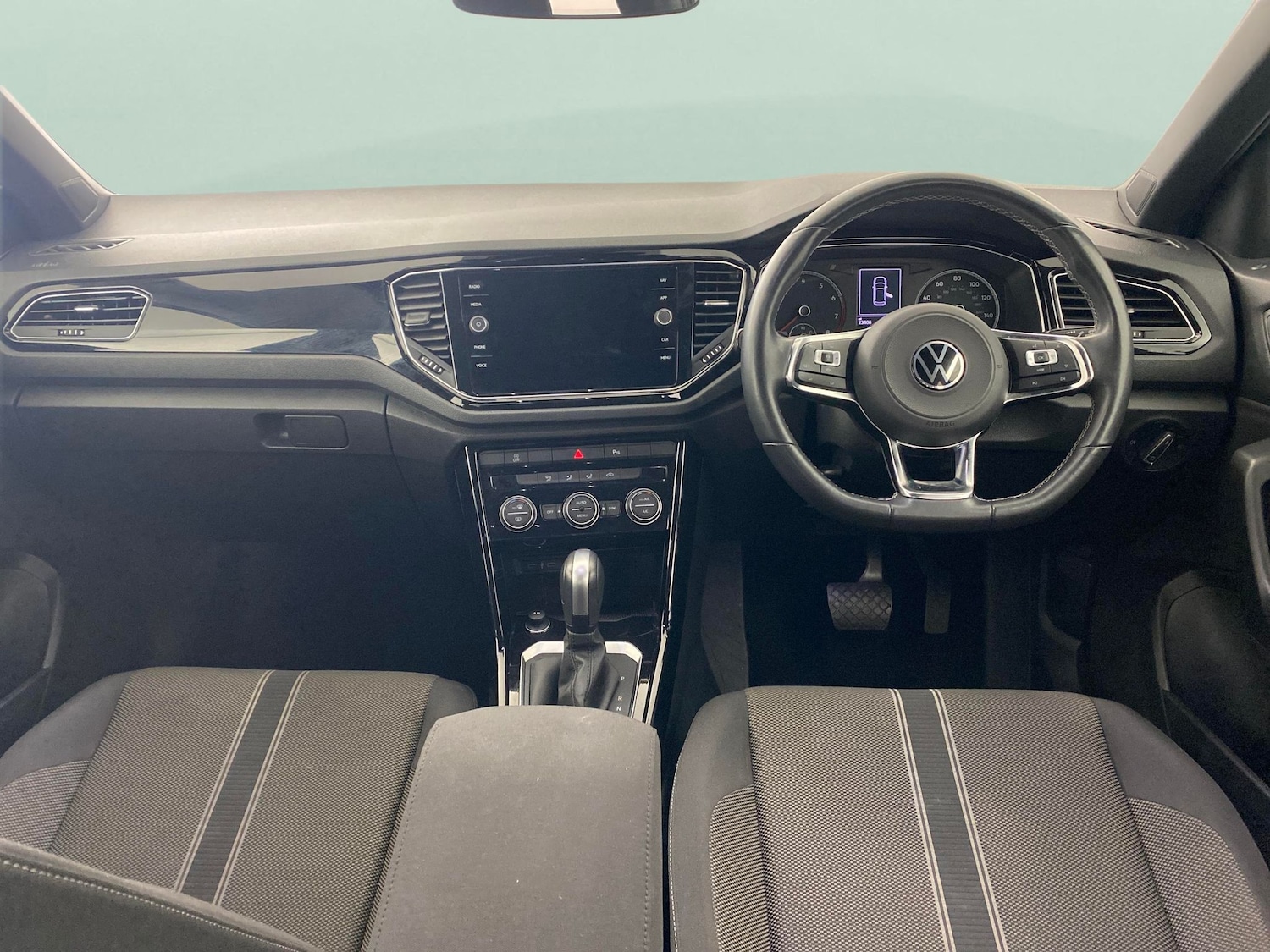 Used Volkswagen T-Roc 2021 for sale - 77274487: Photo 4