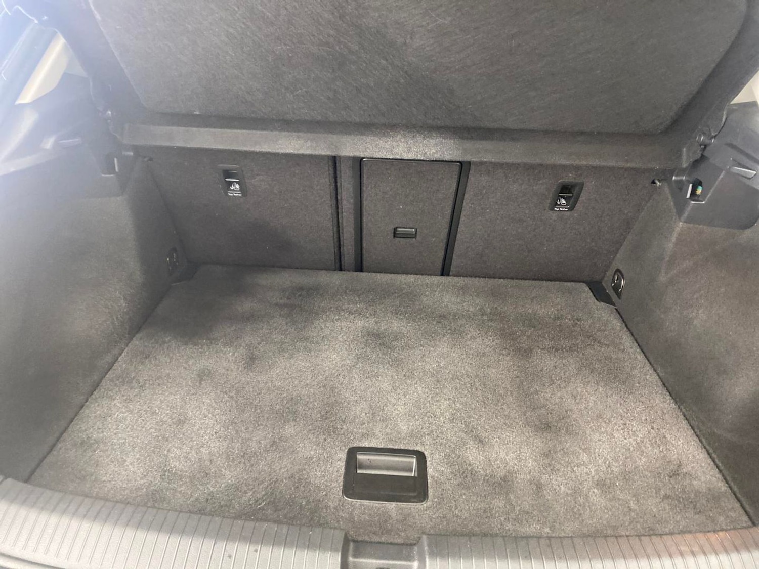 Used Volkswagen T-Roc 2019 for sale - 78159581: Photo 5