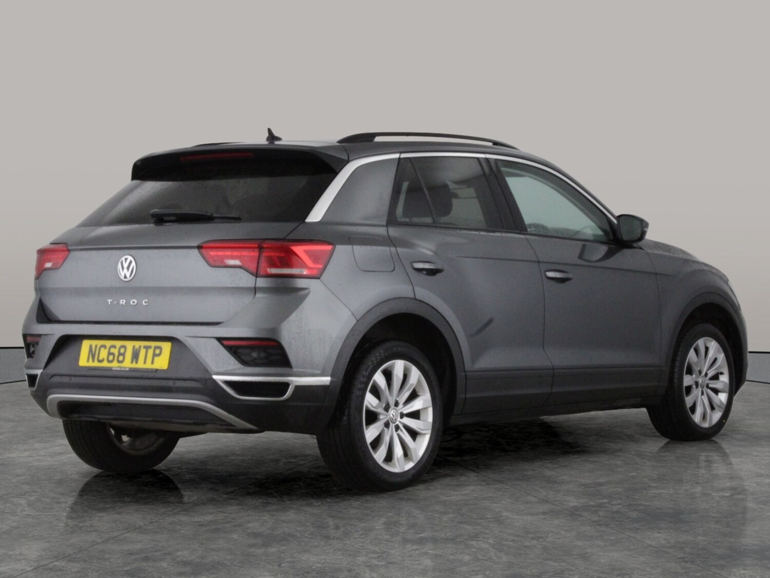Used Volkswagen T-Roc 2019 for sale - 78159581: Photo 8