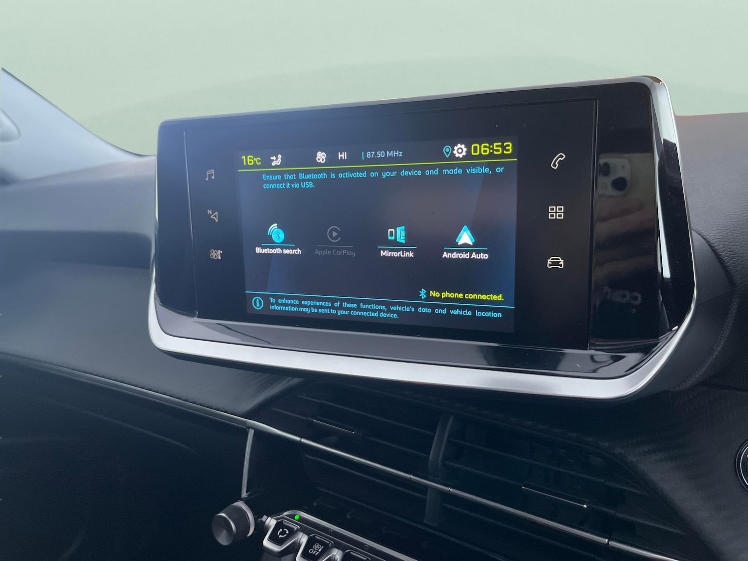 Used Peugeot E-2008 2021 for sale - 76875381: Photo 13