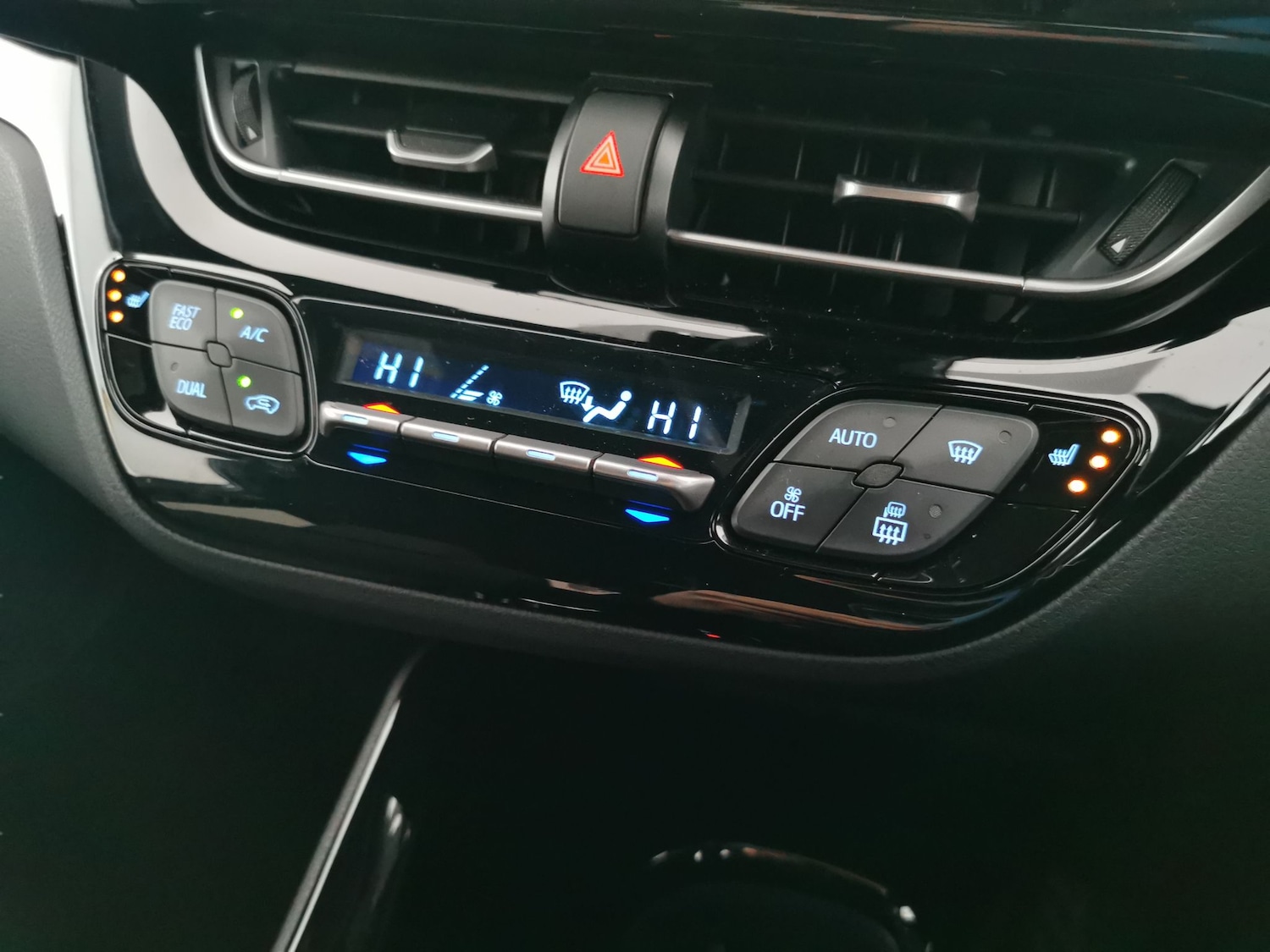 Used Toyota C-HR 2020 for sale - 77663107: Photo 18