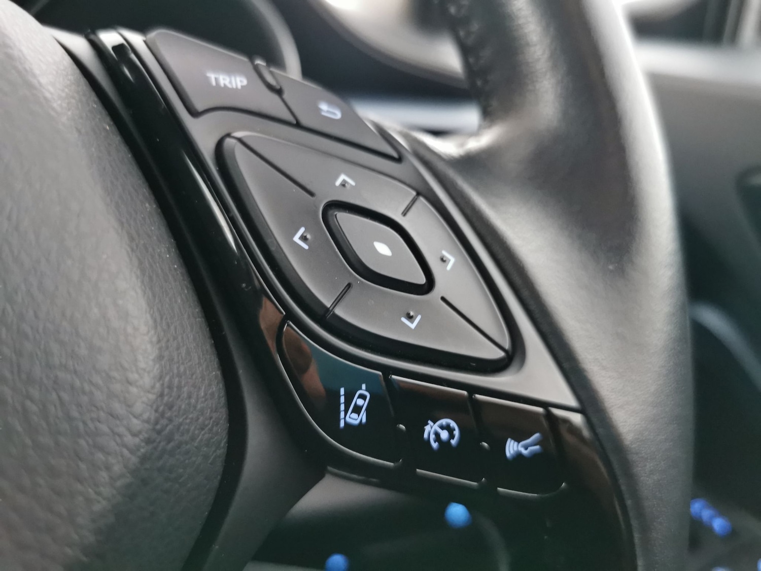 Used Toyota C-HR 2020 for sale - 77663107: Photo 20