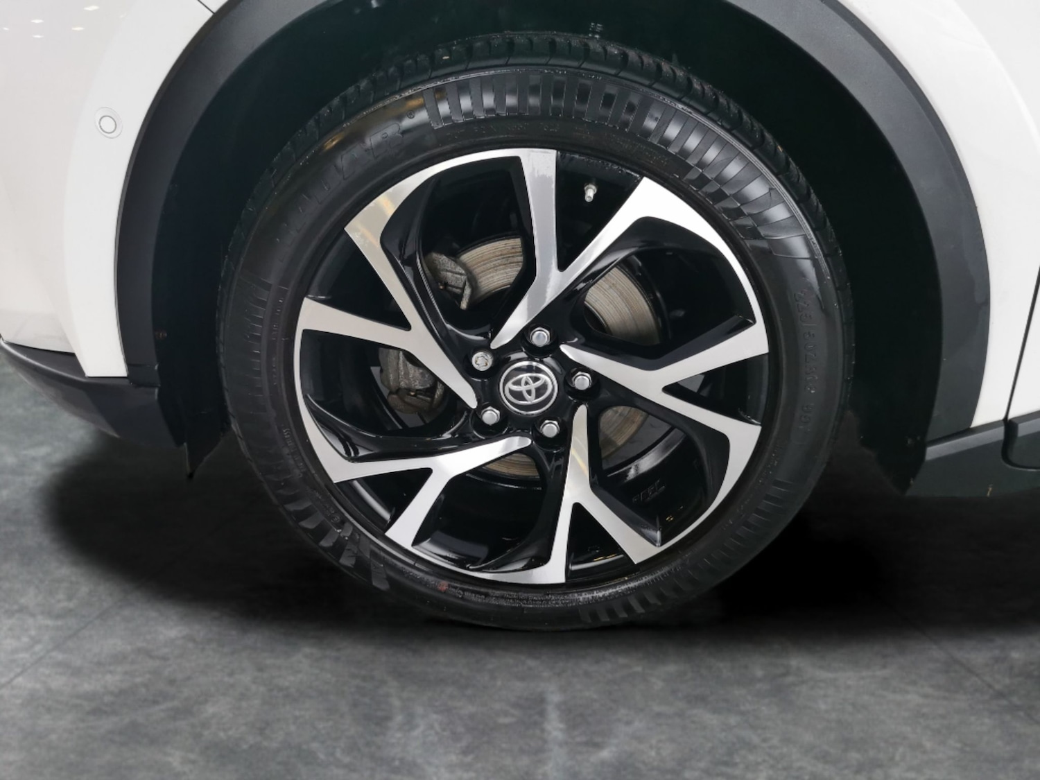 Used Toyota C-HR 2020 for sale - 77663107: Photo 22