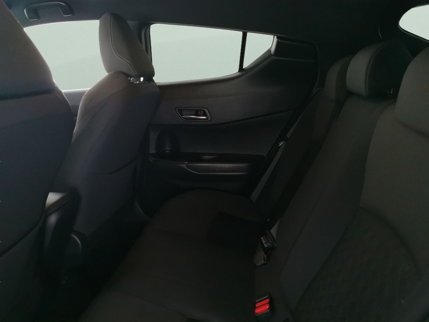 Used Toyota C-HR 2020 for sale - 77663107: Photo 25