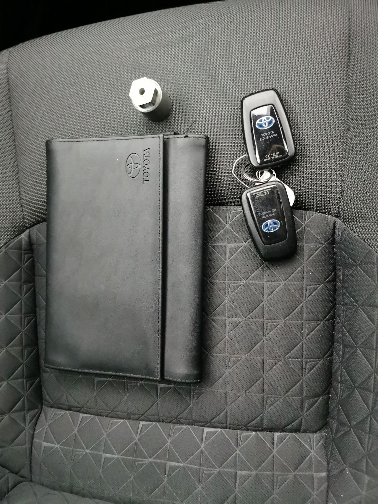 Used Toyota C-HR 2020 for sale - 77663107: Photo 30