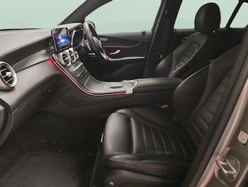 Used Mercedes-Benz GLC 2019 for sale - 75945900: Photo