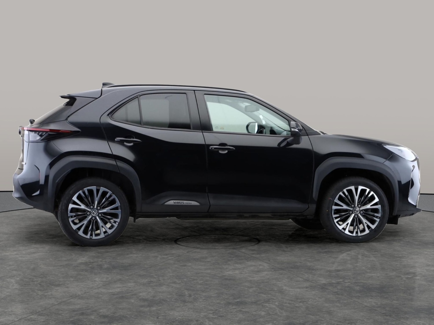 Used Toyota Yaris Cross 2022 for sale - 76545060: Photo 5