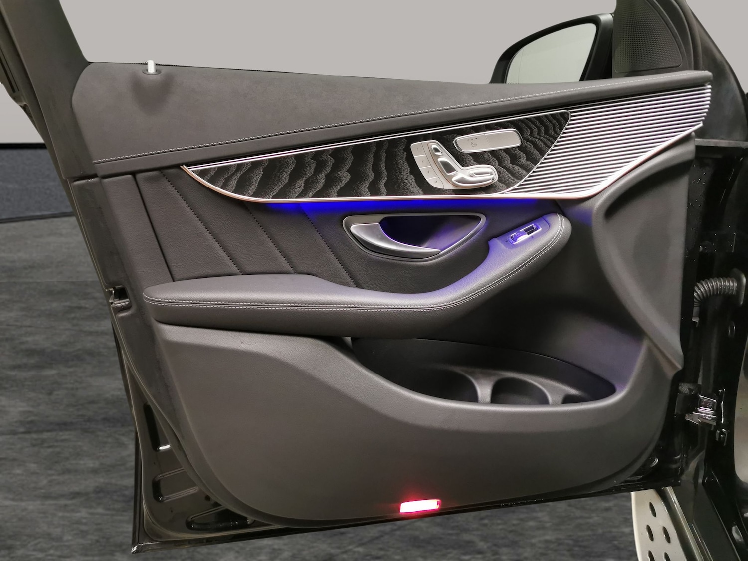 Used Mercedes-Benz EQC 2022 for sale - 77235806: Photo 26