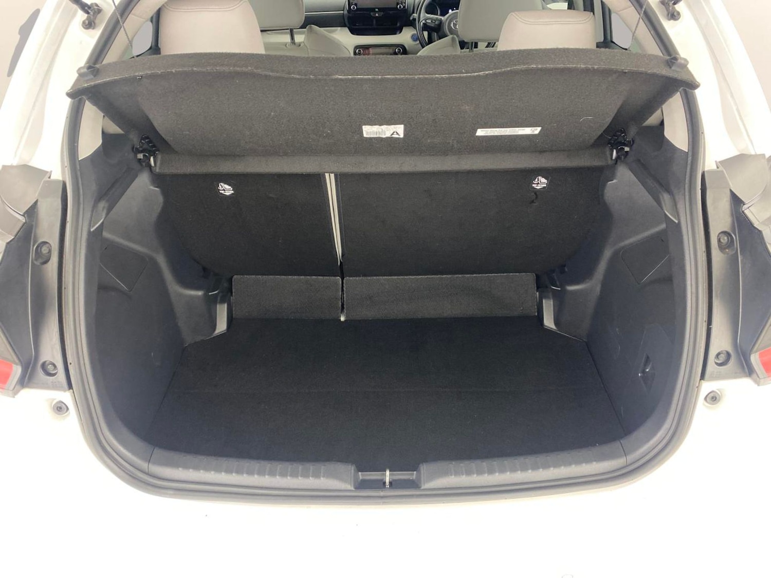 Used Toyota Yaris 2022 for sale - 77983204: Photo 7