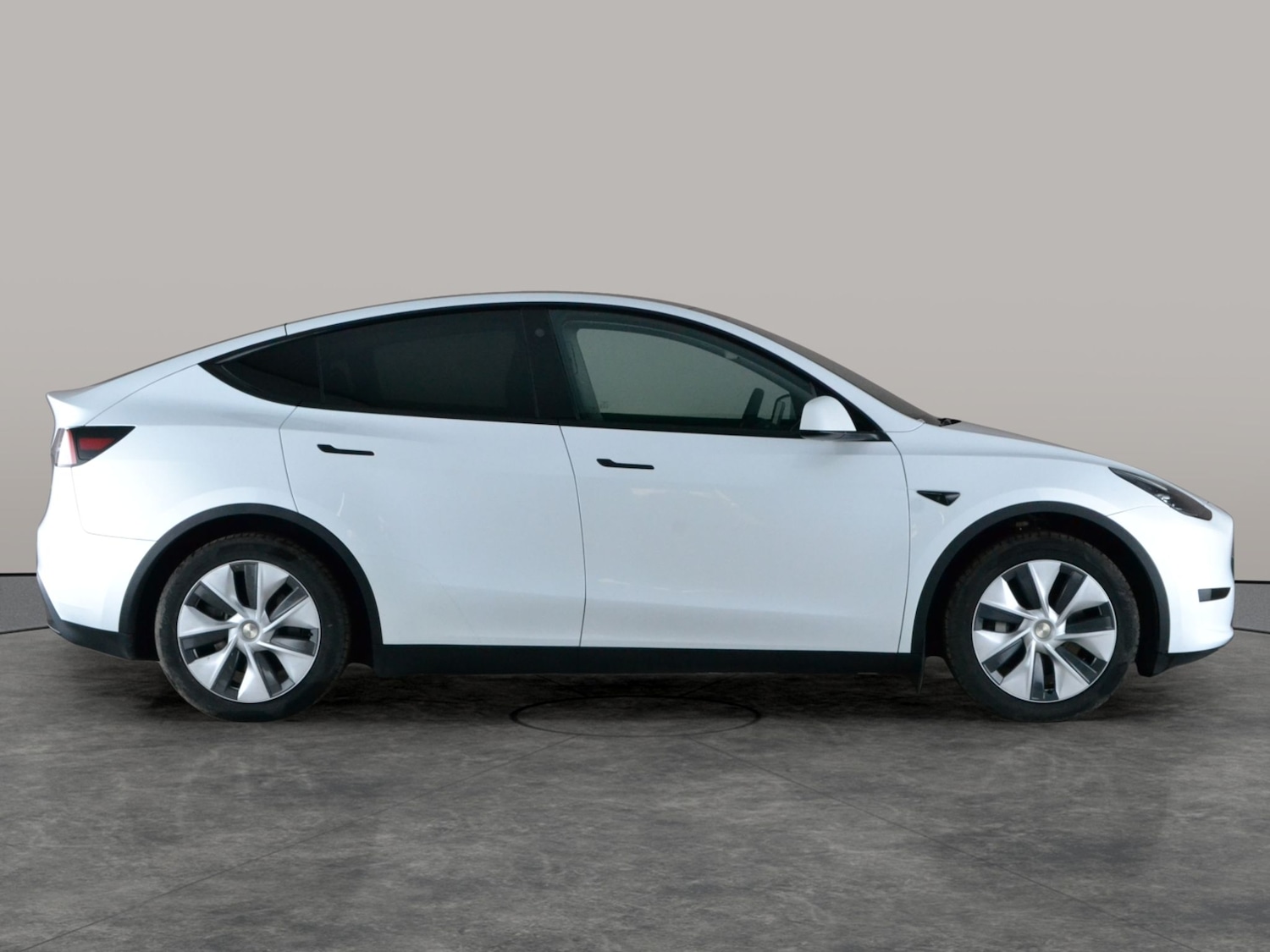 Used Tesla Model Y 2024 for sale - 77946729: Photo 10