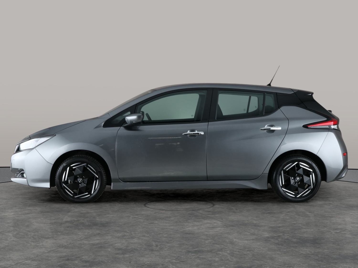 Used Nissan Leaf 2022 for sale - 76704155: Photo 13