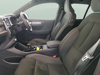 Used Volvo XC40 2023 for sale - 77283441: Photo