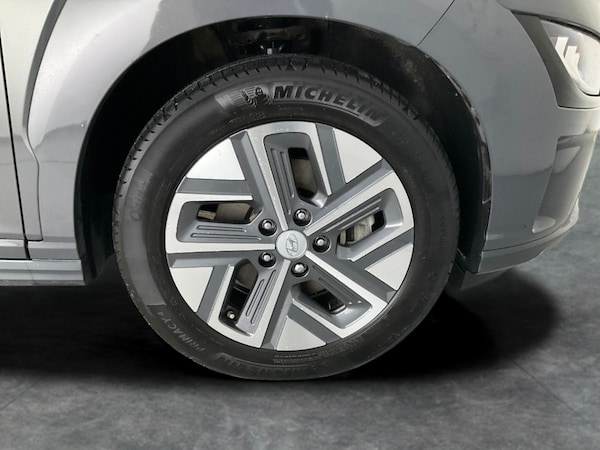 Used Hyundai KONA 2023 for sale - 76271675: Photo 36