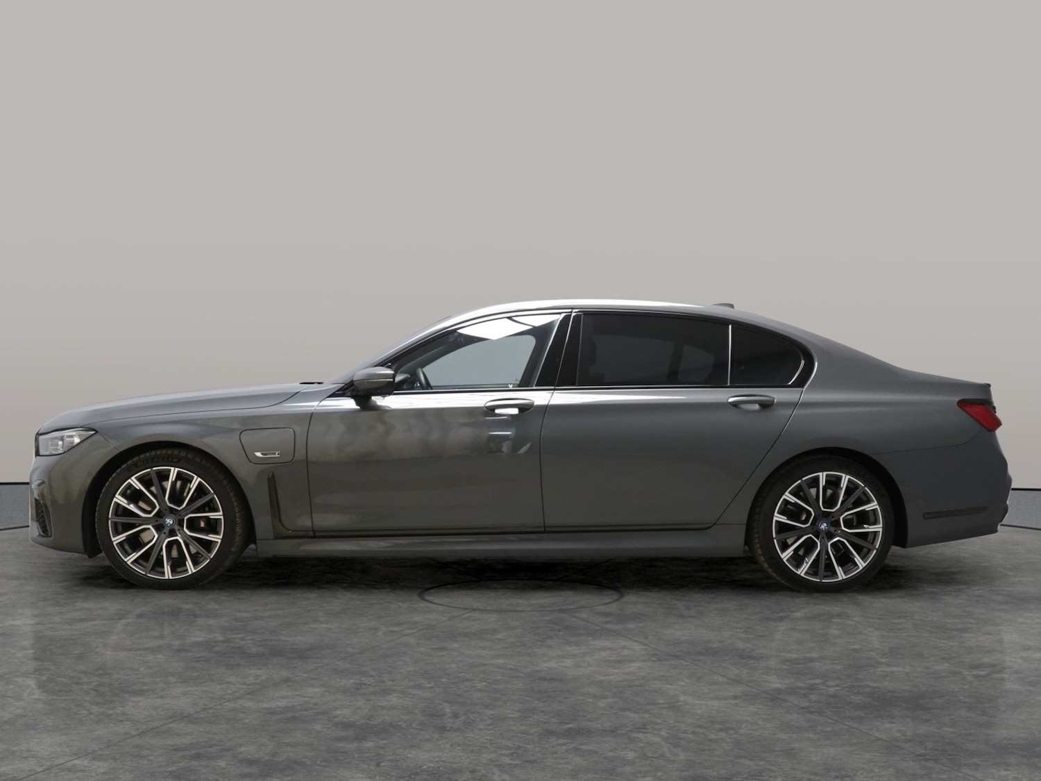 Used BMW 7 Series 2022 for sale - 77744000: Photo 13