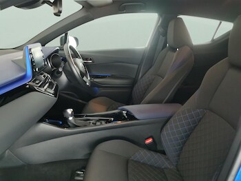 Used Toyota C-HR 2020 for sale - 78311884: Photo