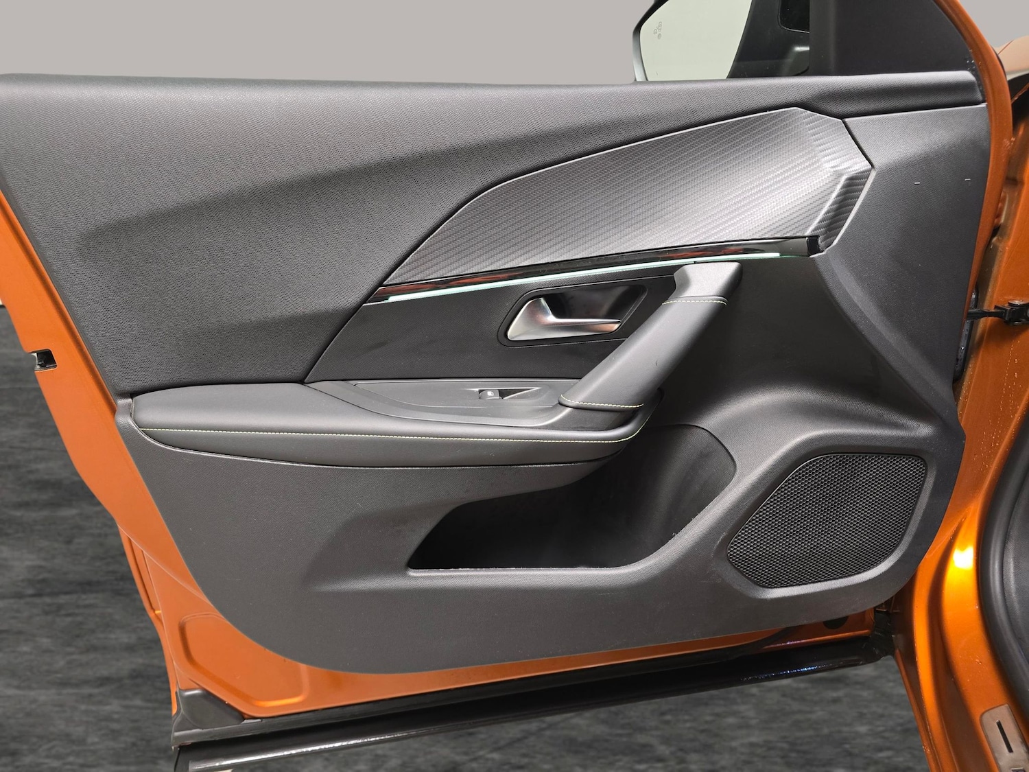 Used Peugeot E-2008 2022 for sale - 76577883: Photo 26