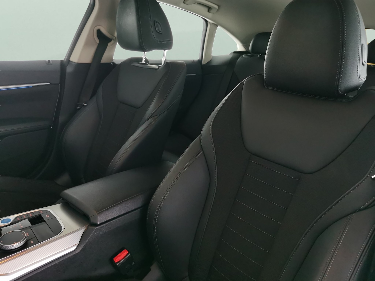 Used BMW i4 2022 for sale - 76980657: Photo 6